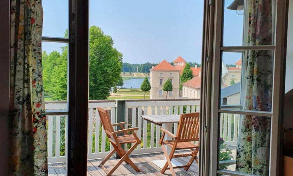 Loggiahaus Am Schloss, 5 Ferienwohnungen, Teils Mit Schloss- Und Seeblick Райнсберг Экстерьер фото