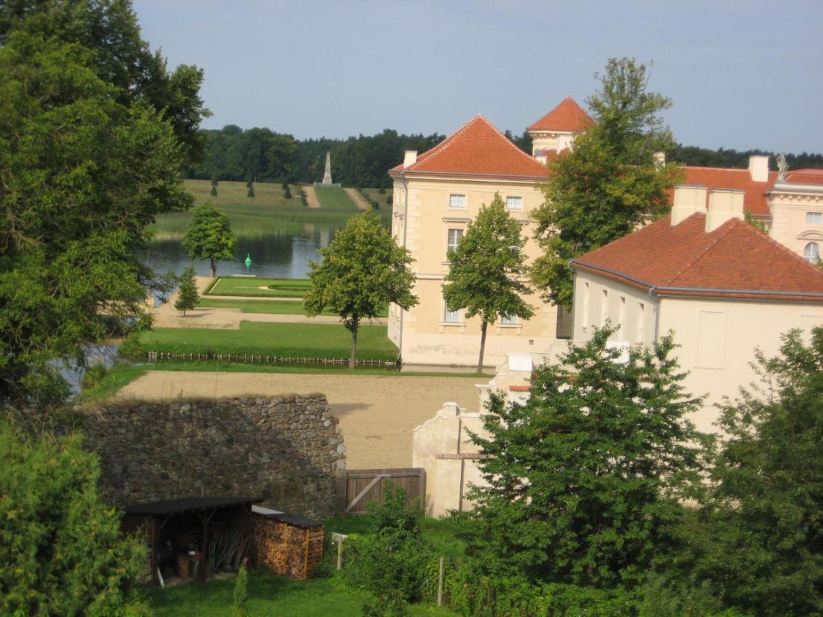 Loggiahaus Am Schloss, 5 Ferienwohnungen, Teils Mit Schloss- Und Seeblick Райнсберг Экстерьер фото