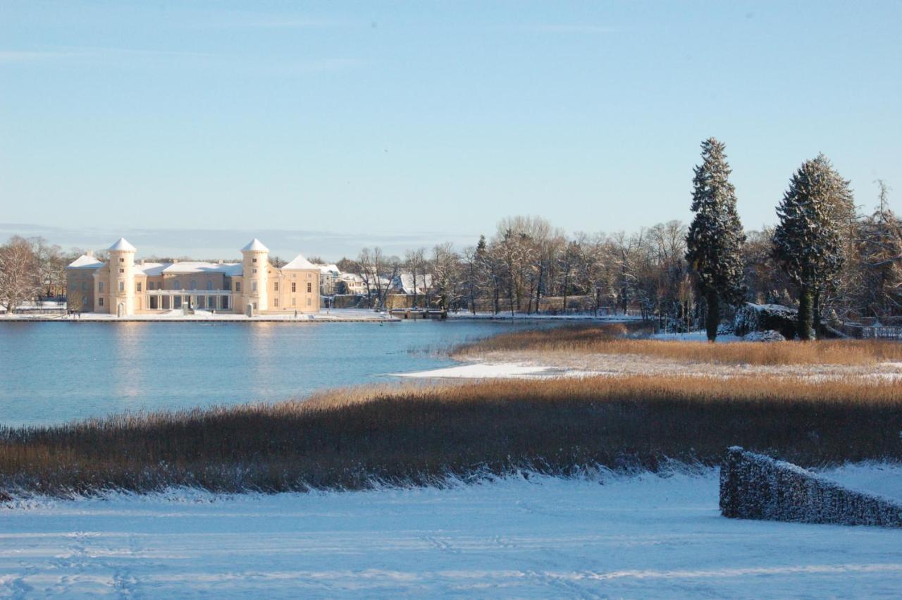 Loggiahaus Am Schloss, 5 Ferienwohnungen, Teils Mit Schloss- Und Seeblick Райнсберг Экстерьер фото